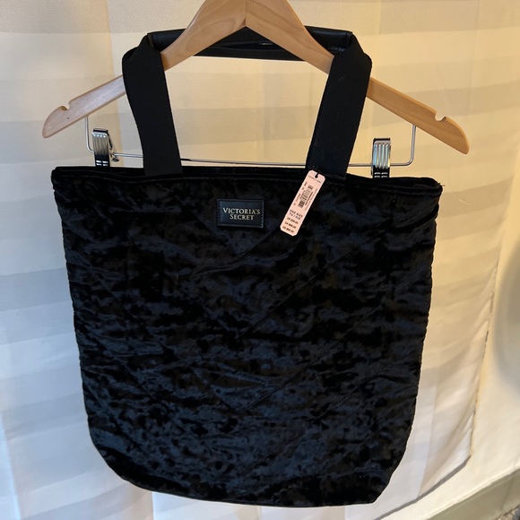 VICTORIAS SECRET CRUSHED VELVET LOGO WEEKENDER TOTE BEACH TOTE BAG BLACK - Picture 1 of 3